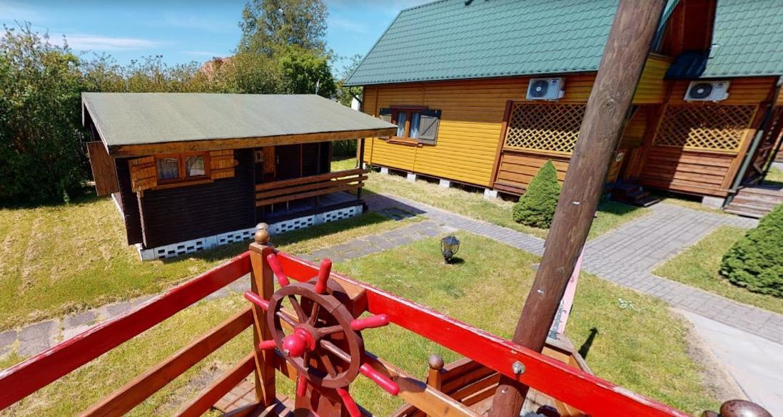 O.W. Sek Villa Karwia Eksteriør billede
